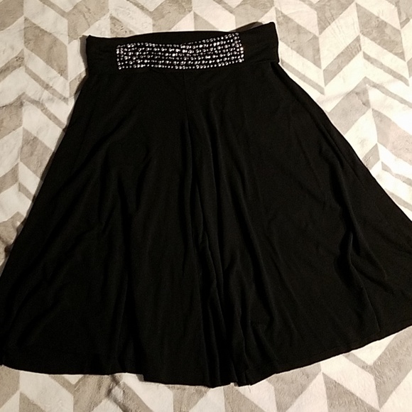 Popular Sports Black Studded Shorts Sz M - Picture 2 of 6